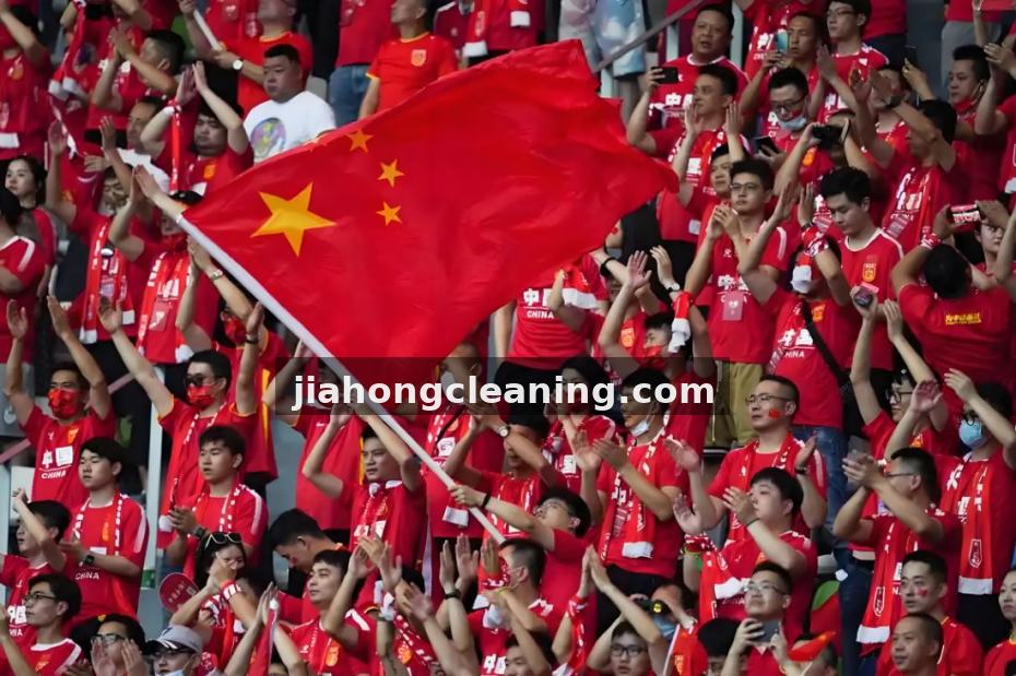 乐竞电竞相关推荐：从青训营到首发席：一位辅助选手的两年成长样本
